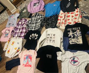 18 women’s clothes size S like new