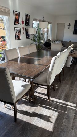 Dining table 8 chairs with leaf