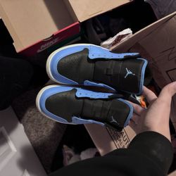 low top jordans ones