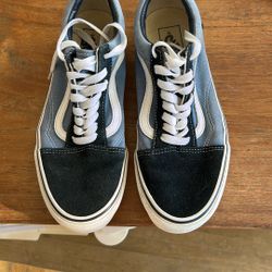 Vans Men’s Size 7, Women’s Size 8.5