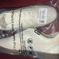 Woman’s Reebok Shoes