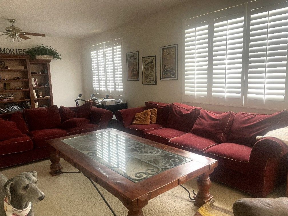 Big Comfy Couch & Loveseat W/coffee Table