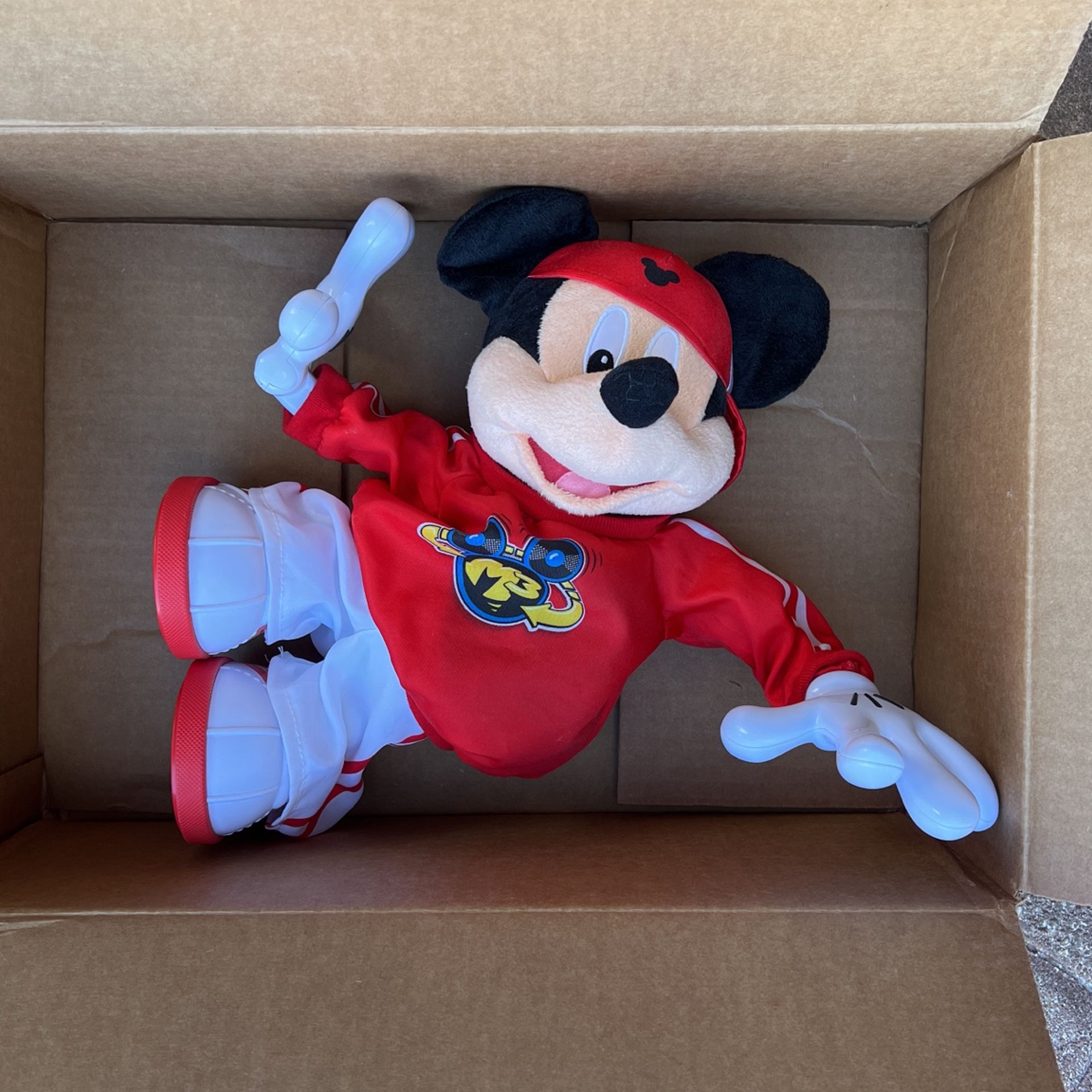 Mickey Mouse Master Moves Break Dancing