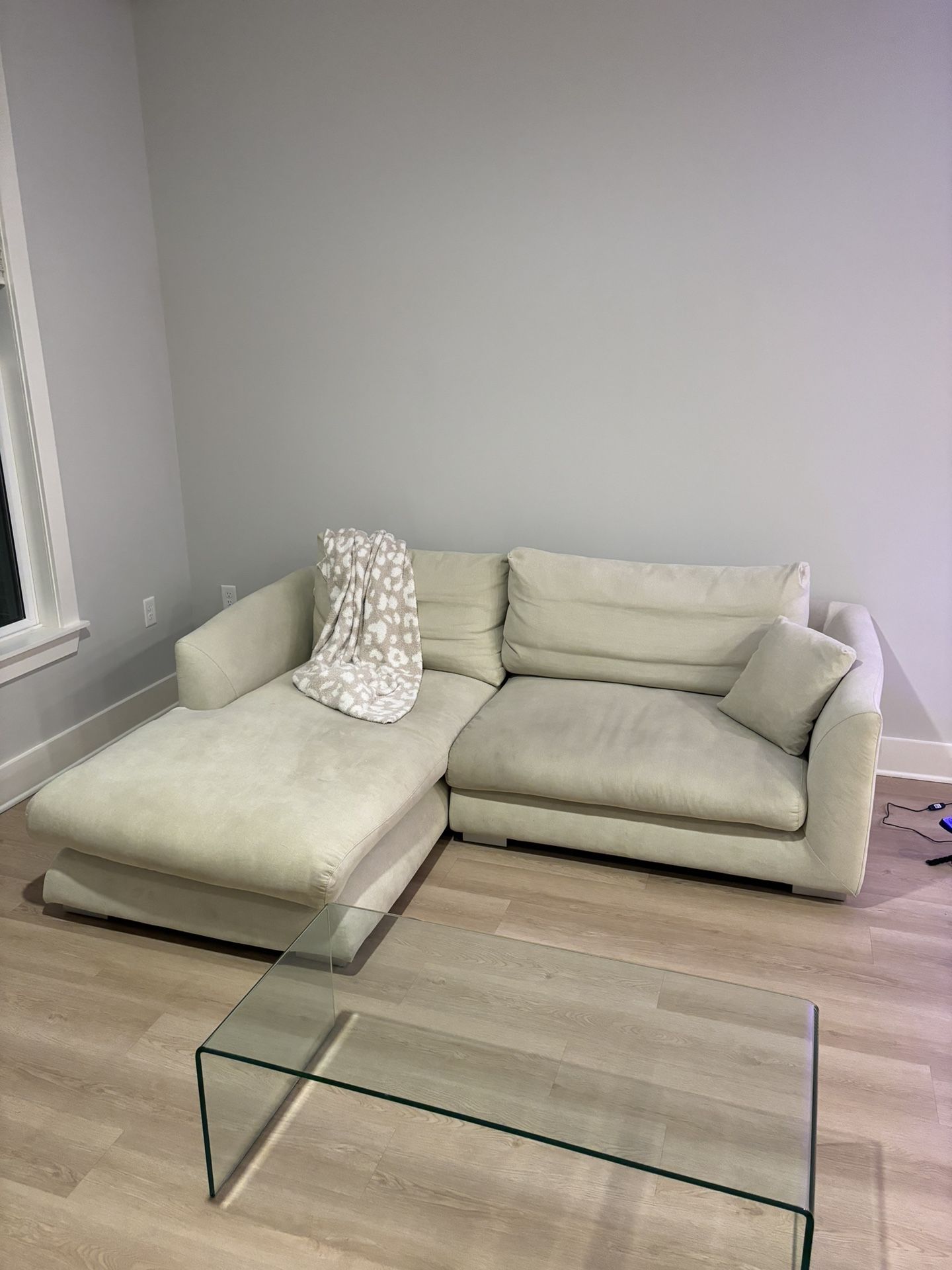 Feathers Sectional