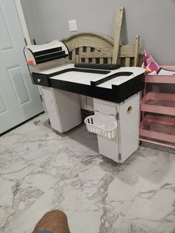 Mesa Para Uñas AcrÃlicas