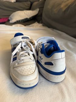 Adidas shoes size 4