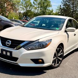 2016 Nissan Altima · 2.5 SR Sedan 4D