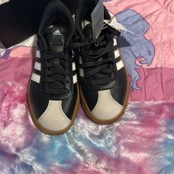 Adidas Tennis Shoes 