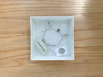 Charm Bracelet with Swarovski Crystals (Tommy Bahamas)