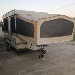 1988 StarCraft Folding Camping Trailer 