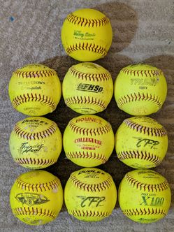 10 fastpitch Softballs