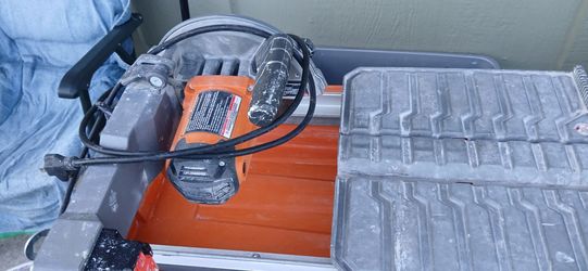 Rigid 7" Tile Wet Saw
