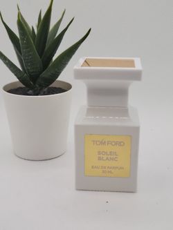 TOM FORD 

Soleil Blanc Eau de Parfum

1 fl ⭐️