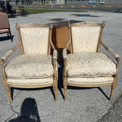 Beautiful matching pair of French Provincial / Louis XVI style accent armchairs