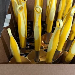  Perfect Christmas Gift!! 6ft Dusters 4 Pack SWIFFER BRAND NEW