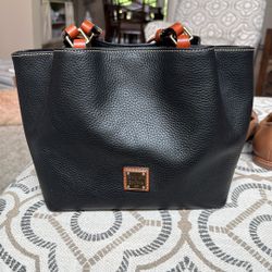 Dooney & Bourke Purse