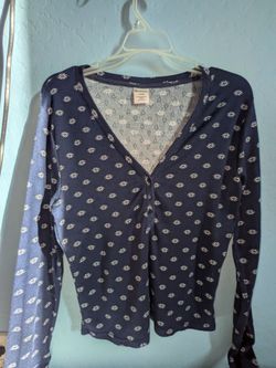 blue no boundaries longsleeve top
