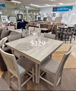 Stunning 5-pc counter Height dining set light gray