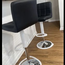 Set 2 Bar Stools (Nuevo En Su Caja) 