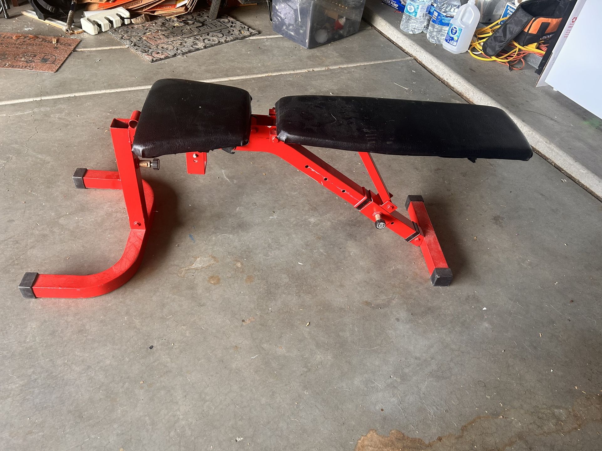 Adjustable Weight Bench