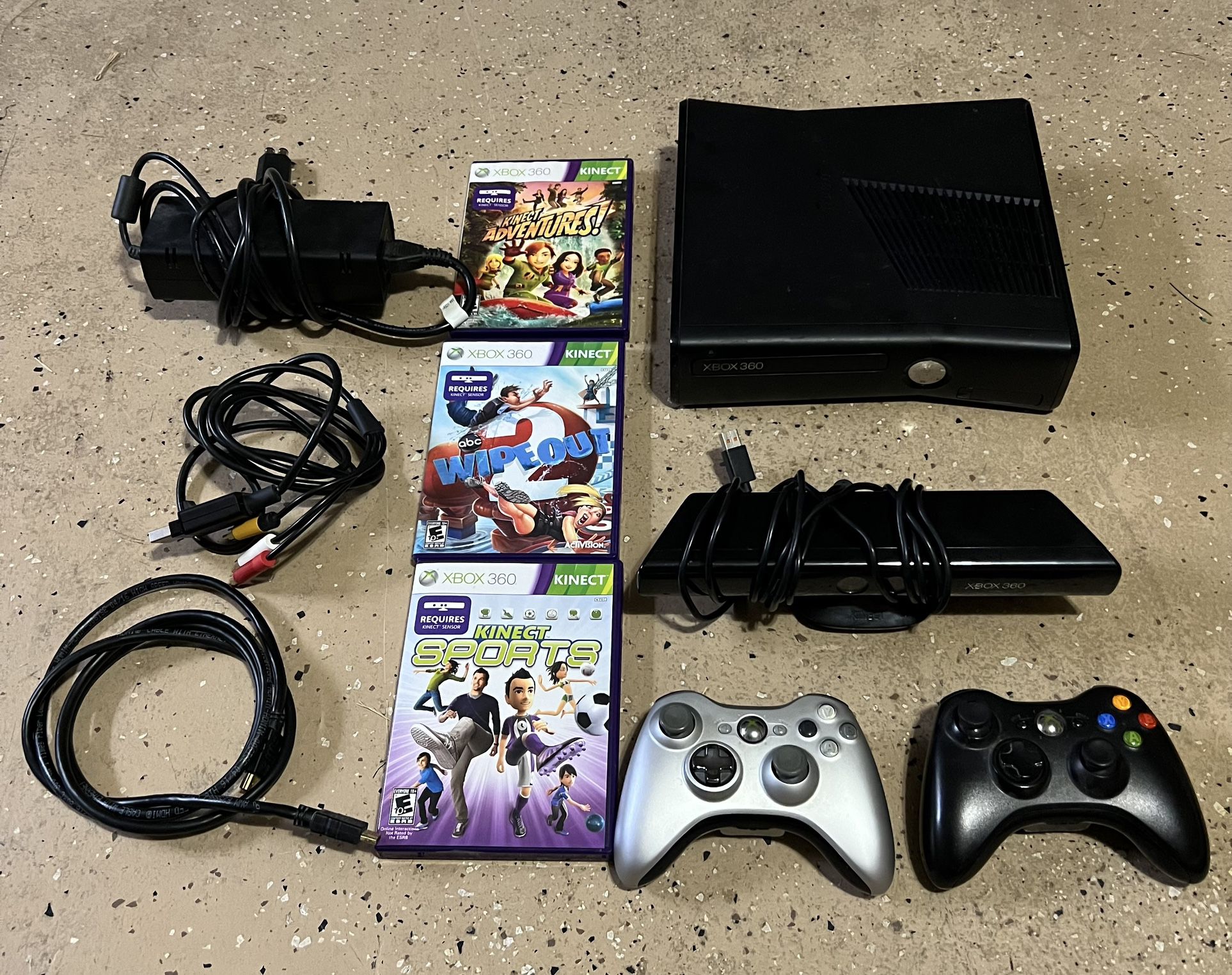 Xbox 360 With Kinect 3 Games And Cords