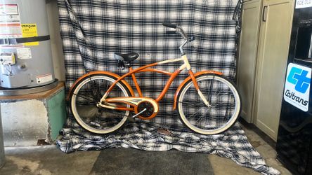 RALEIGH brand 26” single speed, coaster Brake beach cruiser, bicycle, ready to ride as pictured