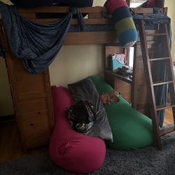 Twin Bunk bed/loft