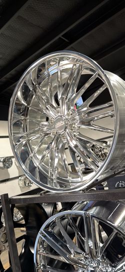 24s polished wheels tires new Chevy