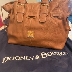 Dooney & Burke, Large Satchel