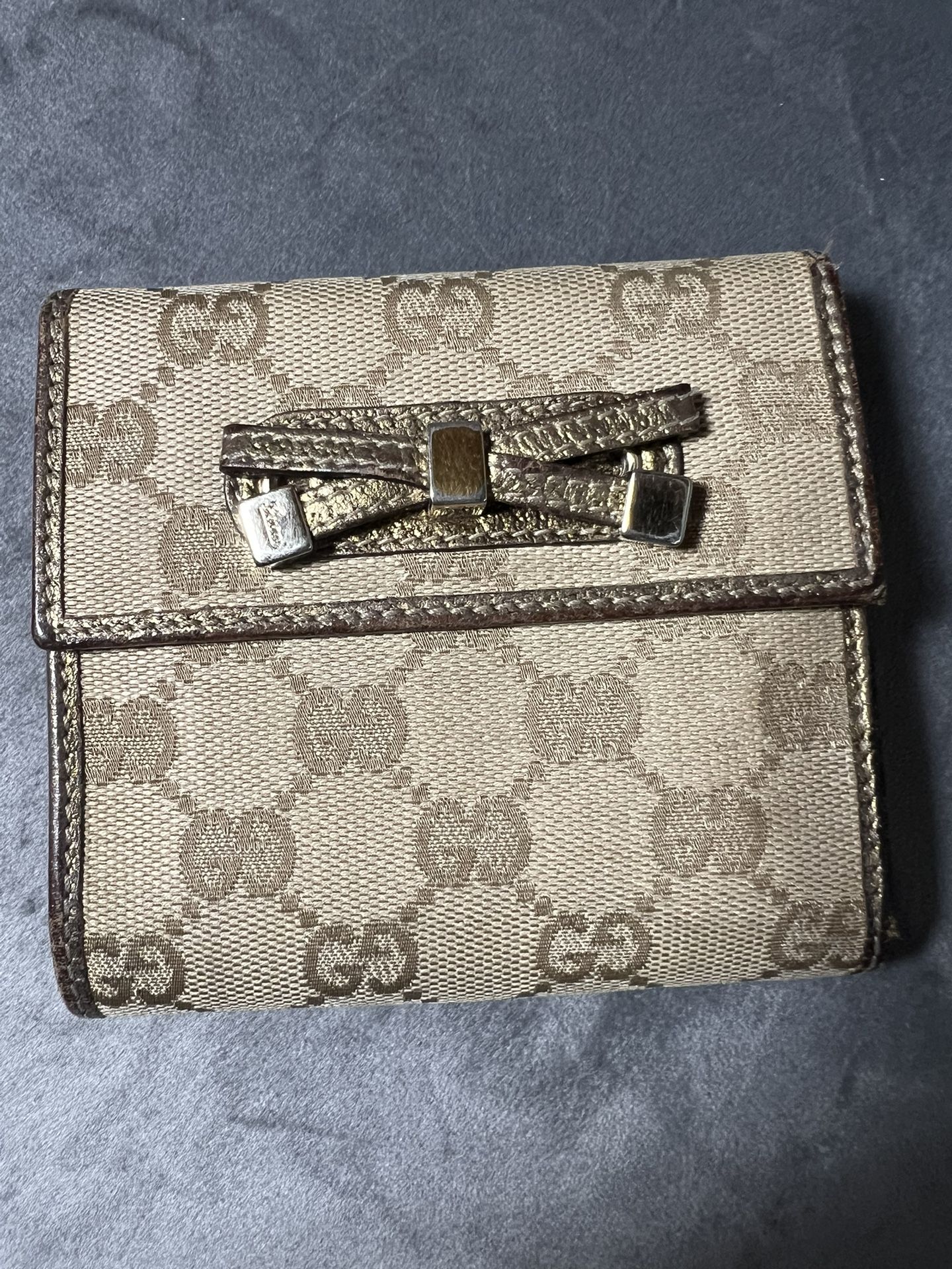 Gucci Authentic Compact Bow Detail Bronze Wallet