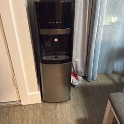 Water Dispenser