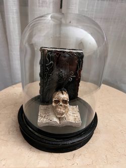 Gothic Raven Skull Figurine in Glass Dome - Halloween Home decoration