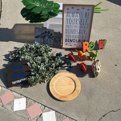 Dinosaur Room Decor 