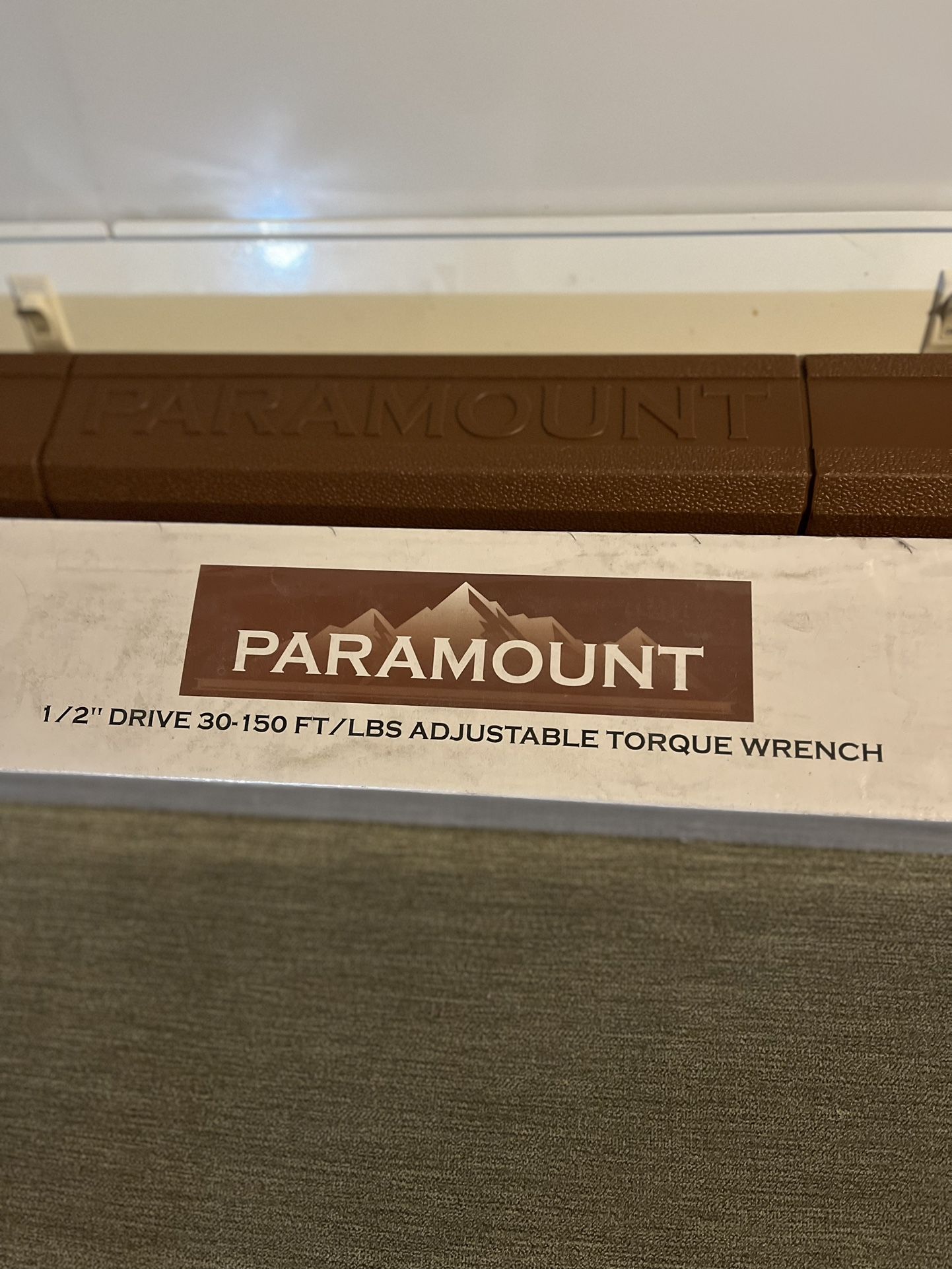 New. 1/2” Drive 30 - 150 Ft/lbs Adjustable Torque Wrench