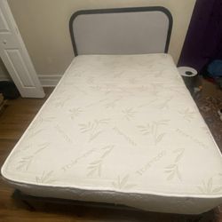 Double Mattress & Bed frame with Headboard 