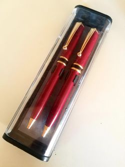 Beautiful Pen Ink Set ( Maroon )
