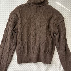 Smoky brown sweater