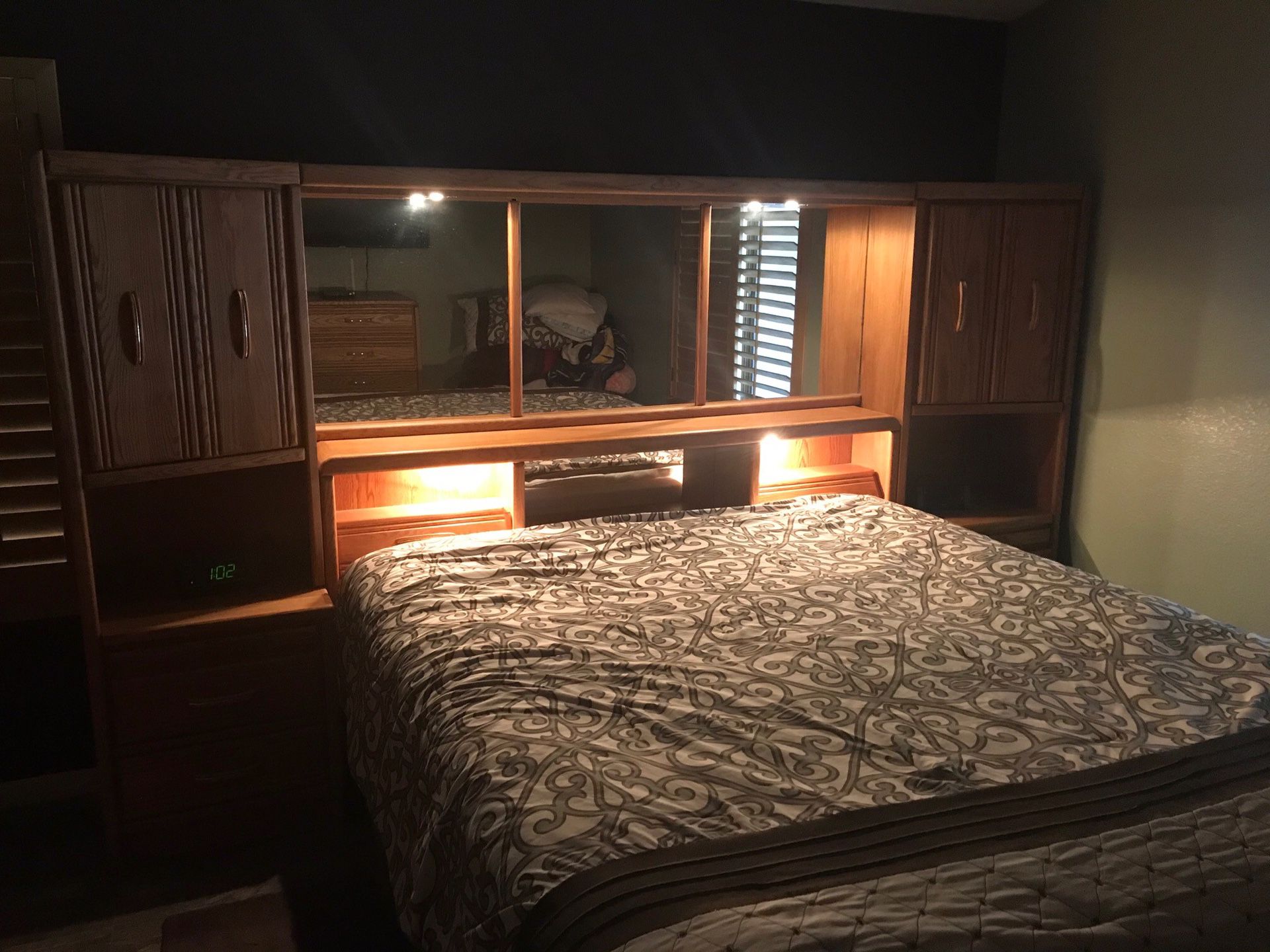 $250!!! Bedroom Set Includes Mattress and Box Springs!! (Frame not included)...
