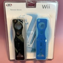 NEW. Switch N Carry Wii Remote Gloves. 2 Pack. Blue & Black.