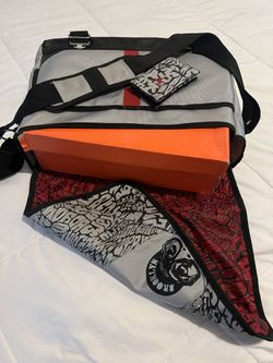 RARE NIKE AIR JORDAN MARS BLACKMON CEMENT PRINT MESSENGER BAG