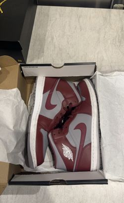 Nike  Air Jordan 1 Mid 'Cherrywood Red' 10.5