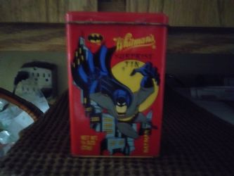 BATMAN 1997 WHITMANS CANDY COLLECTORS SUPRISE TIN