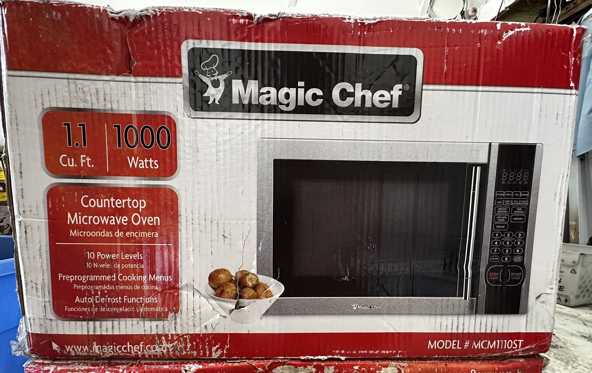 Magic Chef Countertop Microwave Oven