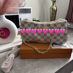 Beautiful Cross Body Bag 🩷