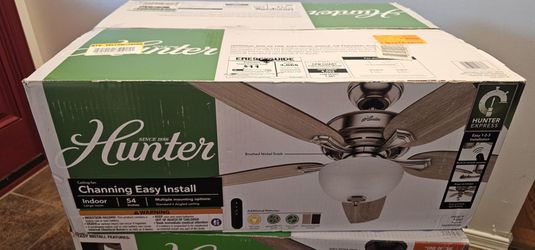Hunter
Channing 54 in. Hunter Express Indoor Brushed Nickel Ceiling Fan with Remote and Light Kit Included