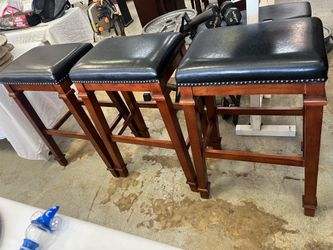 3 bar stools / counter chairs