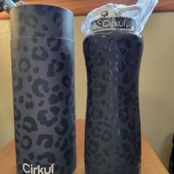 New 32 oz Black Leopard Cirkul bottle