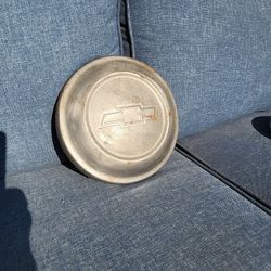 classic car hub cap