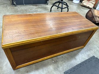Gorgeous mid century chest - cedar lined