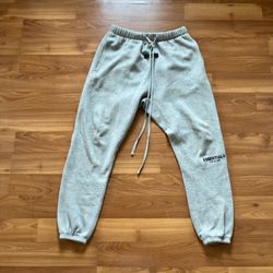 Essential Sweats Size Large 